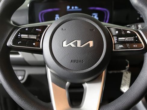 Certified 2024 Kia Seltos LX image 7