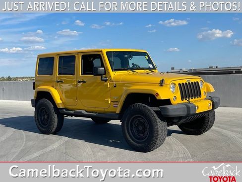 Used 2015 Jeep Wrangler Unlimited Sahara w/ Connectivity Group AWD/4WD image 1