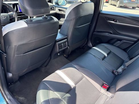Used 2025 Toyota Camry SE FWD image 43