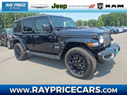 Certified 2023 Jeep Wrangler Unlimited Sahara AWD/4WD image 1