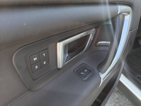 Used 2019 Land Rover Discovery Sport HSE AWD/4WD image 14