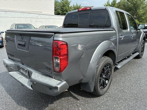 Used 2020 Nissan Frontier SV w/ Midnight Edition Floor Mats RWD image 6