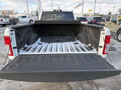Used 2024 RAM 2500 Tradesman w/ Chrome Appearance Group image 15