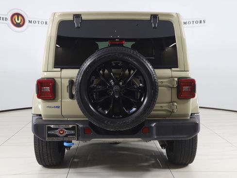 Used 2022 Jeep Wrangler Unlimited Sahara AWD/4WD image 45