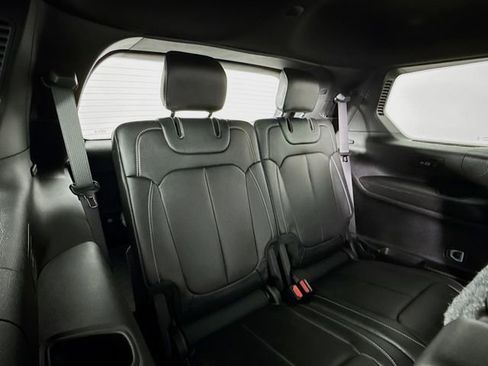 Used 2024 Jeep Grand Cherokee L Limited w/ Black Appearance Package image 28