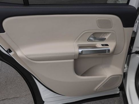 New 2026 Mercedes-Benz GLB 250 4MATIC image 16