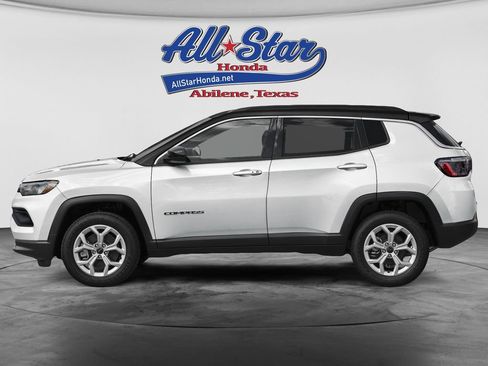 Used 2025 Jeep Compass Limited AWD/4WD image 5