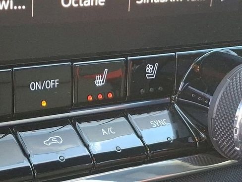 Used 2025 Chevrolet Colorado Z71 w/ Z71 Convenience Package 2 image 31