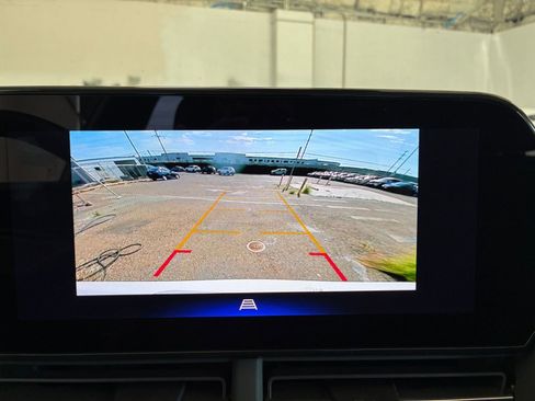 Used 2025 Chevrolet Trax LT w/ LT Convenience Package image 22