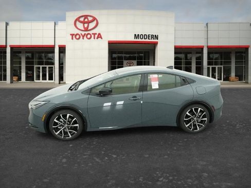 New 2026 Toyota Prius Plug-In Hybrid FWD image 20