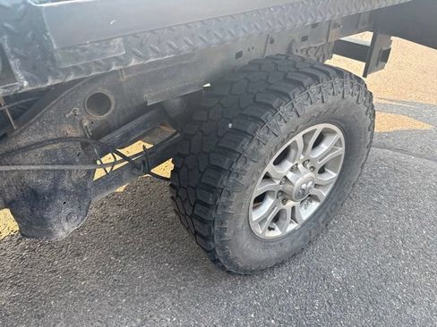 Used 2017 RAM 2500 Laramie w/ Sport Appearance Group AWD/4WD image 4