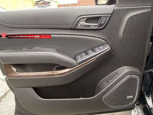 Used 2016 Chevrolet Suburban LT image 13