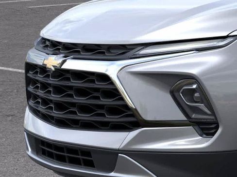 New 2026 Chevrolet Blazer LT AWD/4WD image 13