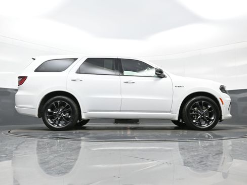 Used 2022 Dodge Durango R/T w/ Blacktop Package image 32