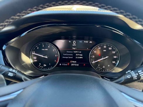 Used 2023 Buick Envision Essence image 24