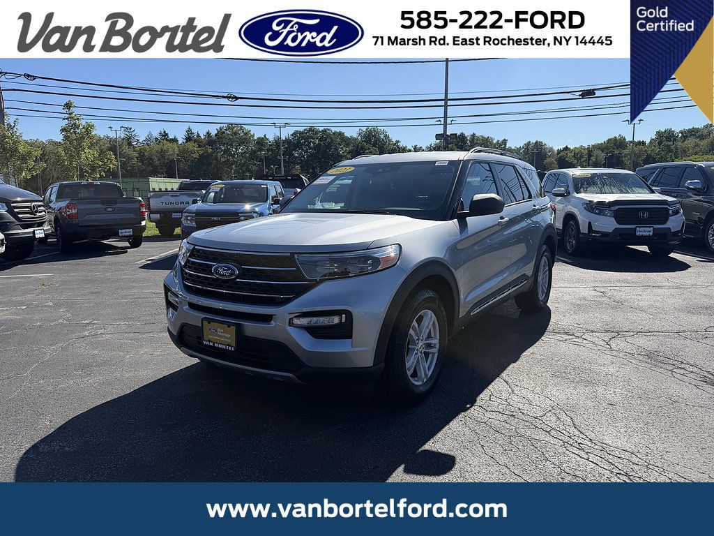 Certified 2023 Ford Explorer XLT w/ Equipment Group 202A AWD/4WD image 1