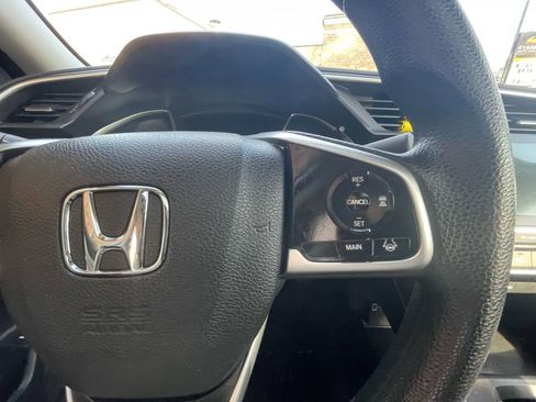 Used 2018 Honda Civic EX image 15