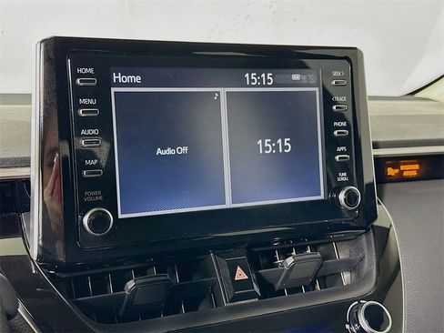 Used 2020 Toyota Corolla LE image 24