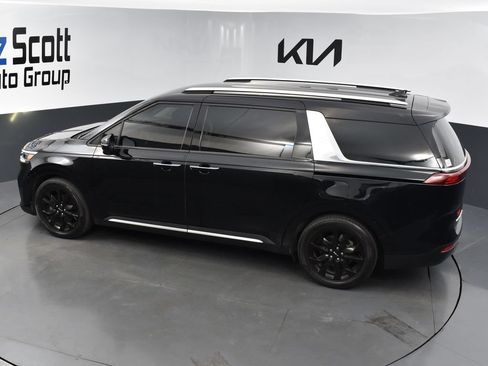 Used 2022 Kia Carnival SX FWD image 11