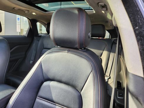 Used 2020 Jaguar F-PACE Prestige image 11