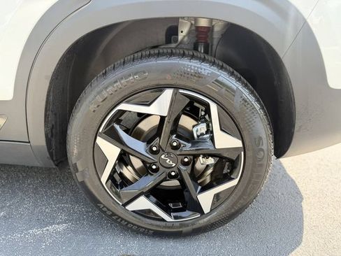 Certified 2025 Kia Seltos S AWD/4WD image 36
