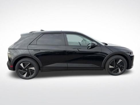 New 2026 Hyundai Ioniq 5 SEL image 5