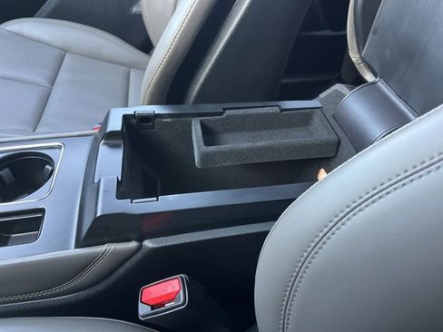 Used 2025 Lincoln Corsair Grand Touring image 39