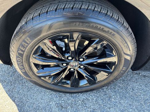 Used 2025 Buick Envista Sport Touring FWD image 29