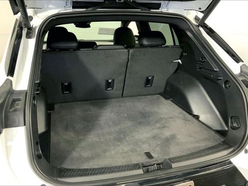 Used 2025 Chevrolet Equinox EV LT FWD image 4