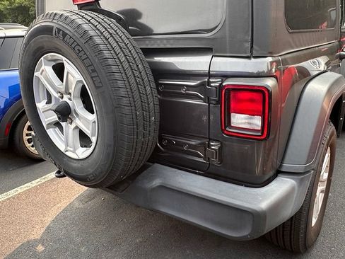 Used 2021 Jeep Wrangler Sport AWD/4WD image 7