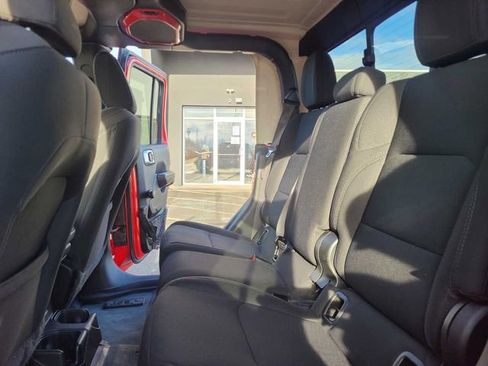 Used 2021 Jeep Gladiator Sport AWD/4WD image 22