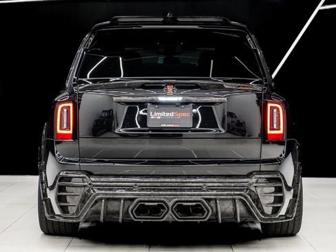 Used 2025 Rolls-Royce Cullinan AWD/4WD image 11