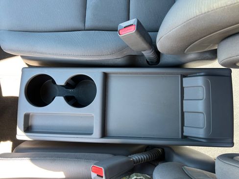 Used 2011 Honda CR-V LX image 16