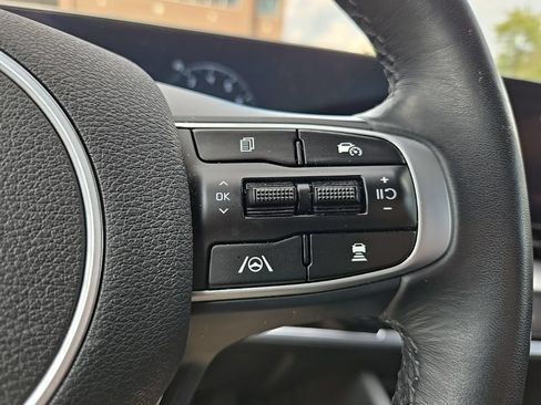 Certified 2025 Kia Sportage SX AWD/4WD image 15