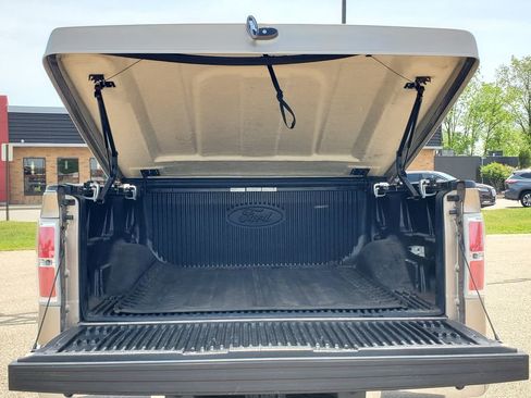 Used 2011 Ford F150 XLT w/ XLT Chrome Pkg AWD/4WD image 7