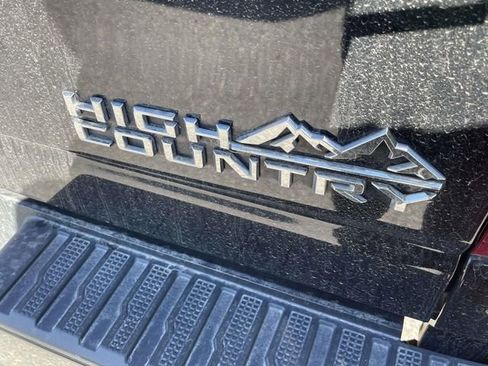 Used 2020 Chevrolet Silverado 2500 High Country w/ Z71 Off-Road Package AWD/4WD image 10