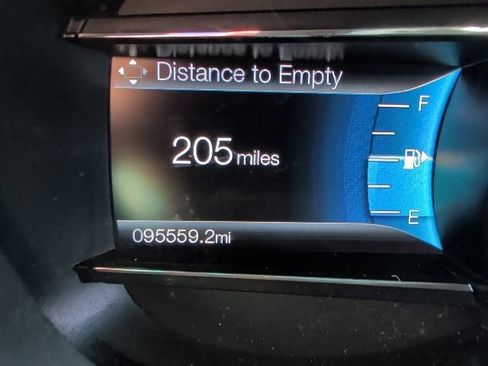 Used 2017 Ford Explorer XLT w/ XLT Technology Feature Bundle image 17