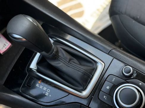 Used 2016 MAZDA MAZDA3 i Sport image 30