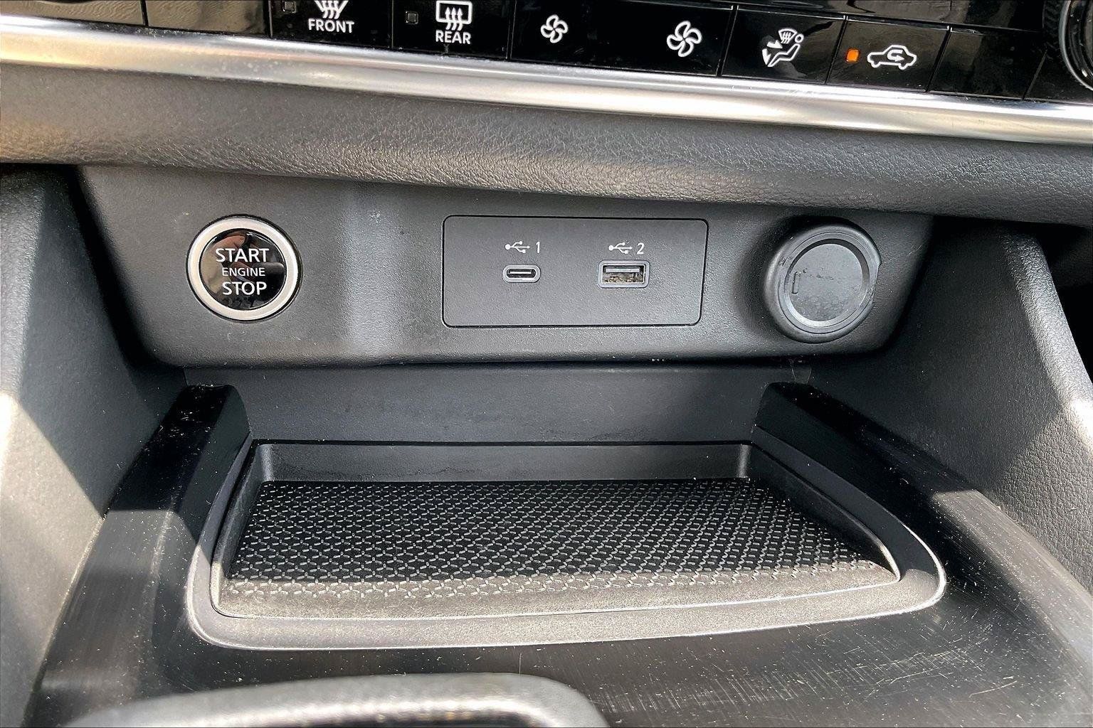 Certified 2021 Nissan Rogue SV FWD image 31