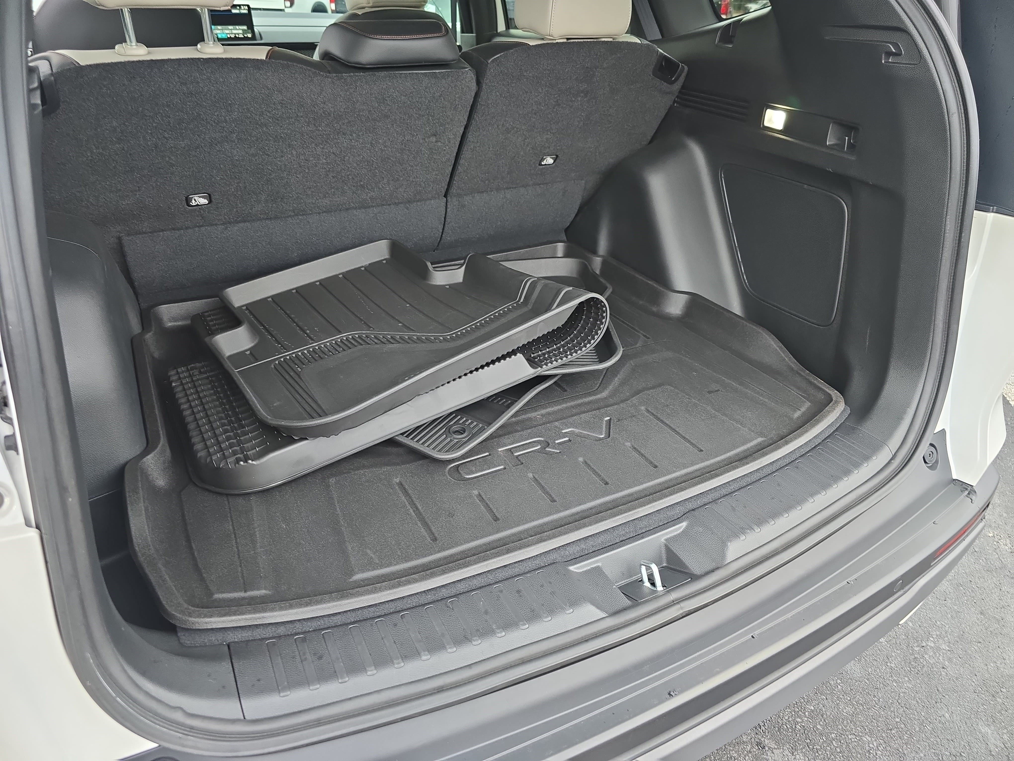 Used 2025 Honda CR-V Sport Touring image 12