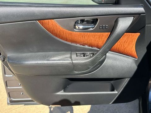 Used 2016 INFINITI QX70 2WD w/ Premium Package image 20