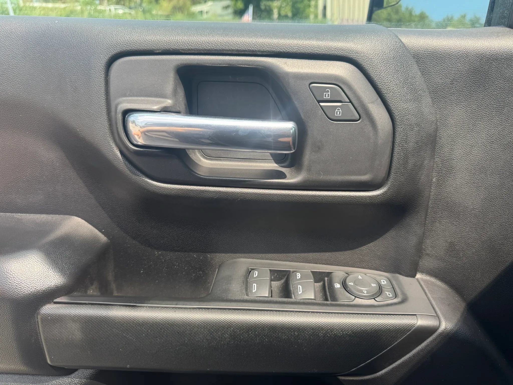 Used 2023 Chevrolet Silverado 1500 Custom AWD/4WD image 21