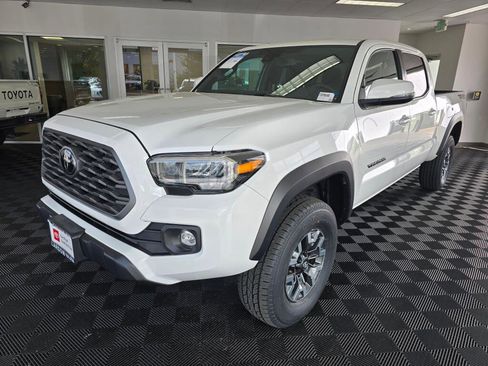 Used 2023 Toyota Tacoma TRD Off-Road image 7