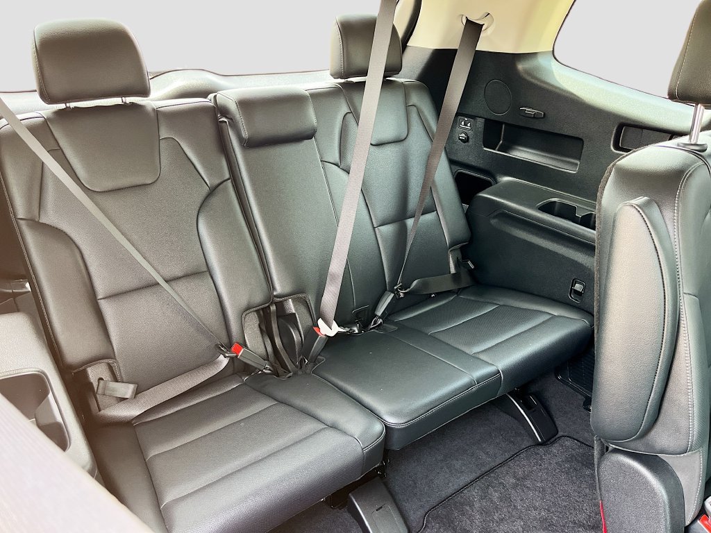 Used 2024 Kia Telluride EX w/ EX Captain's Chair Package FWD image 30
