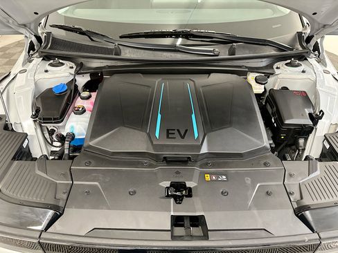 Used 2024 Hyundai Ioniq 5 SEL image 35