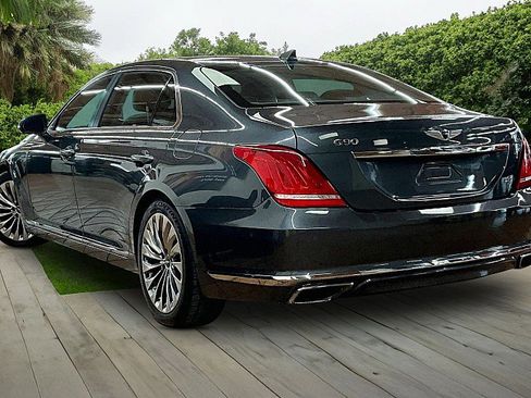 Used 2019 Genesis G90 5.0 Ultimate RWD image 10
