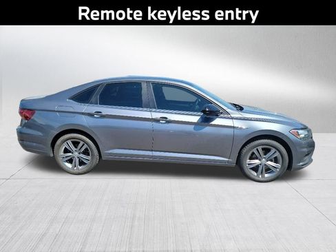 Used 2019 Volkswagen Jetta R-Line FWD image 5