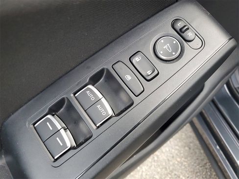 Used 2025 Honda Civic Sport image 17