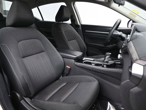 Used 2023 Nissan Altima 2.5 SV image 12