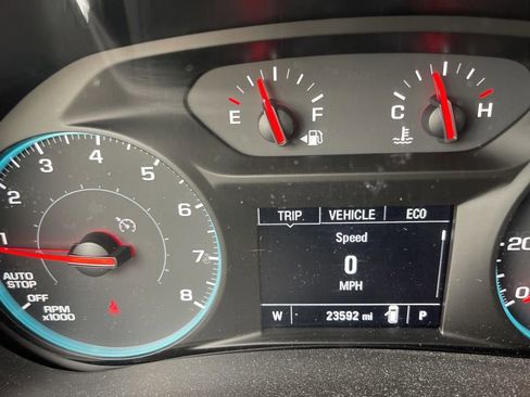 Used 2018 Chevrolet Equinox LT FWD image 4